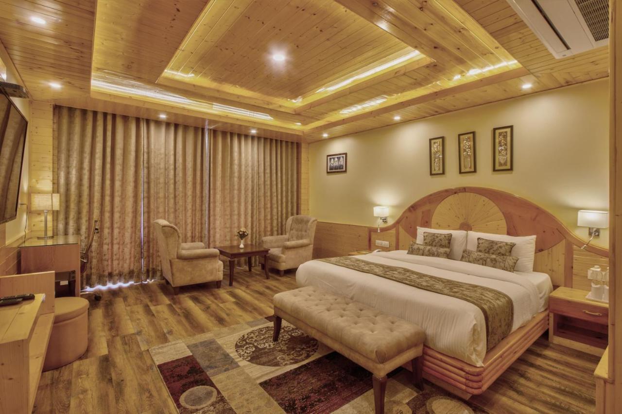 The Holiday Villa Resorts & Spa Manāli Exteriér fotografie